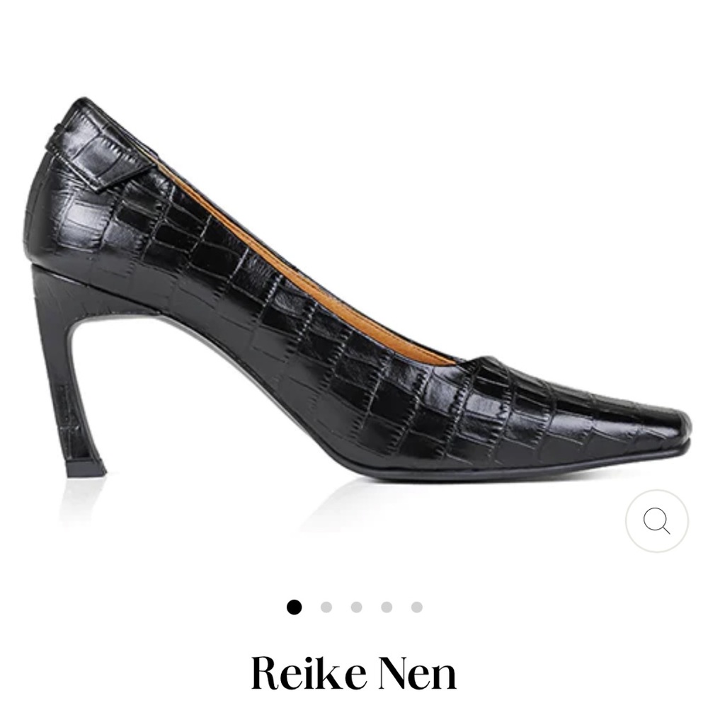 Elegant Black Croc-Embossed Heels